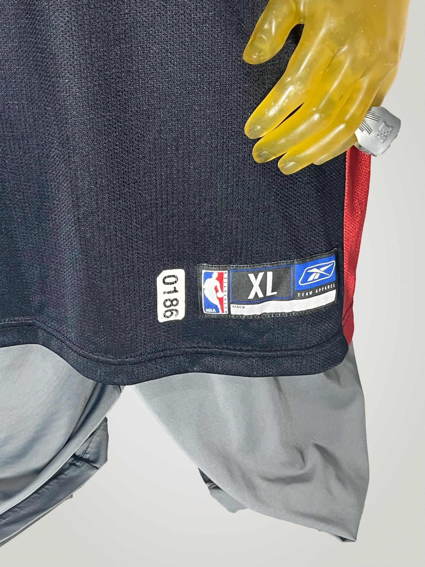 Gameday Grails Jersey X-Large Vintage Miami Heat Dwayne Wade Jersey