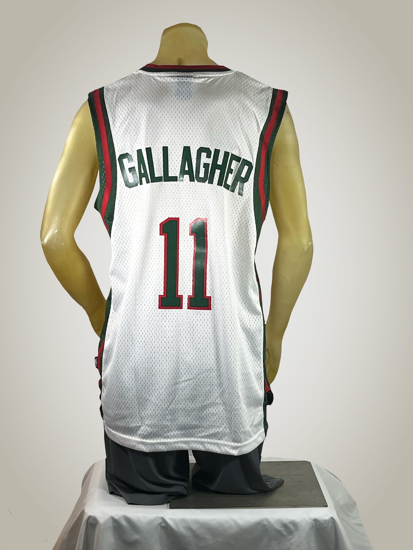 Gameday Grails Jersey X-Large Vintage Milwaukee Bucks Gallagher Jersey