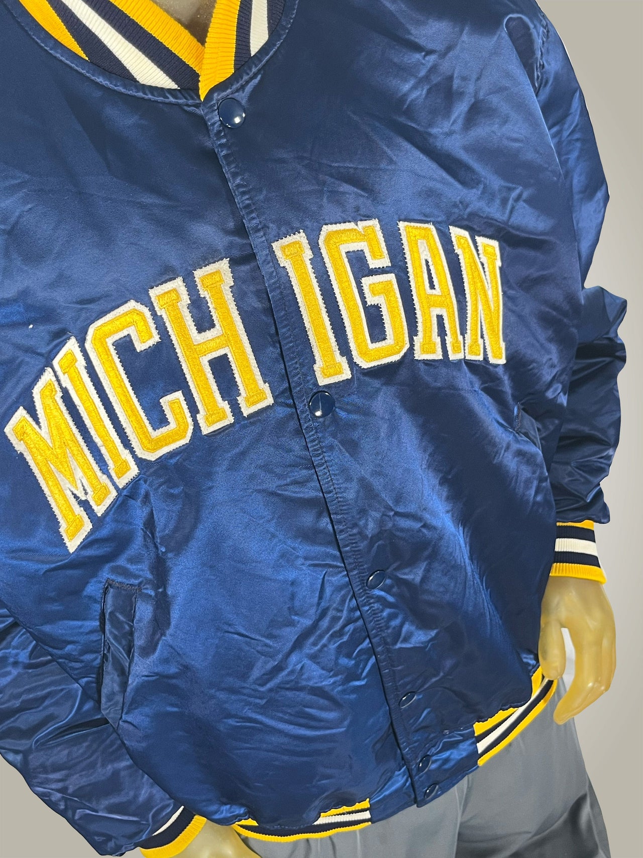 Gameday Grails Jackets Large Vintage Michigan Wolverines Starter Jacket