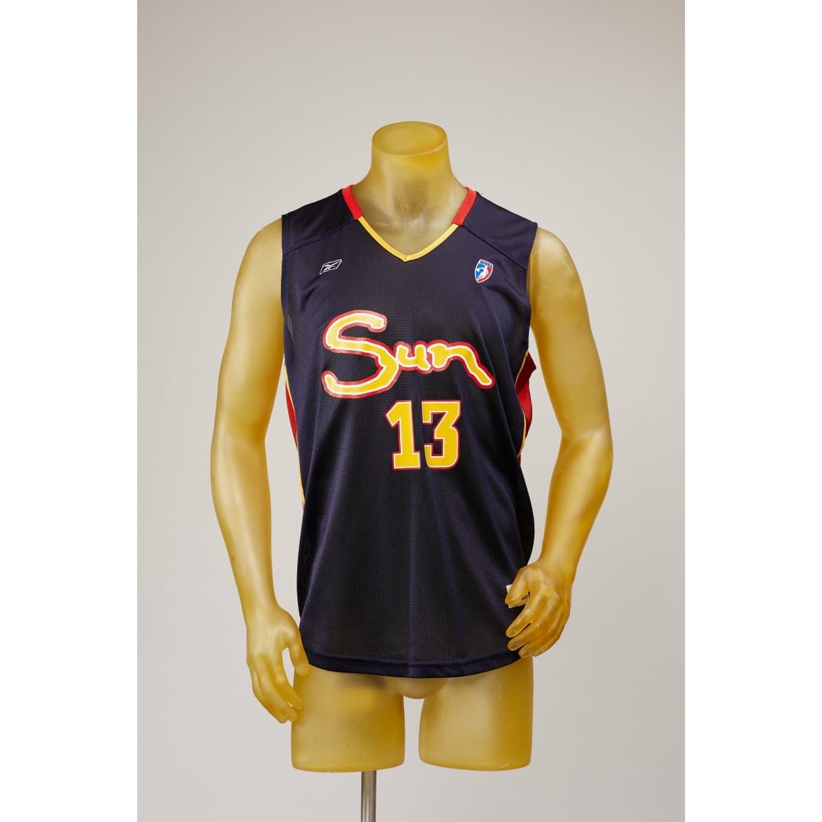 Gameday Grails Jersey Large Vintage Connecticut Sun Lindsay Whalen Jersey