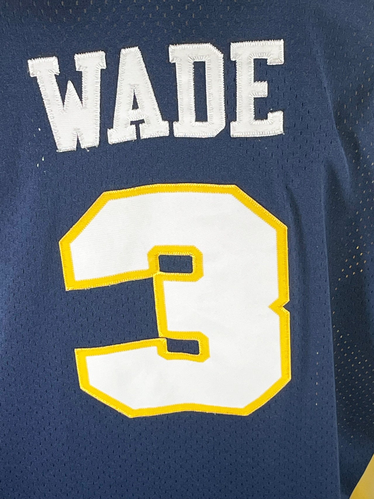 Gameday Grails Jersey X-Large Vintage Marquette Dwyane Wade Jersey