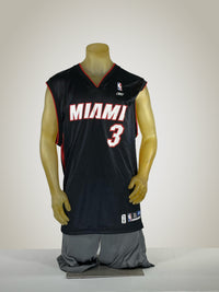 Thumbnail for Gameday Grails Jersey X-Large Vintage Miami Heat Dwayne Wade Jersey