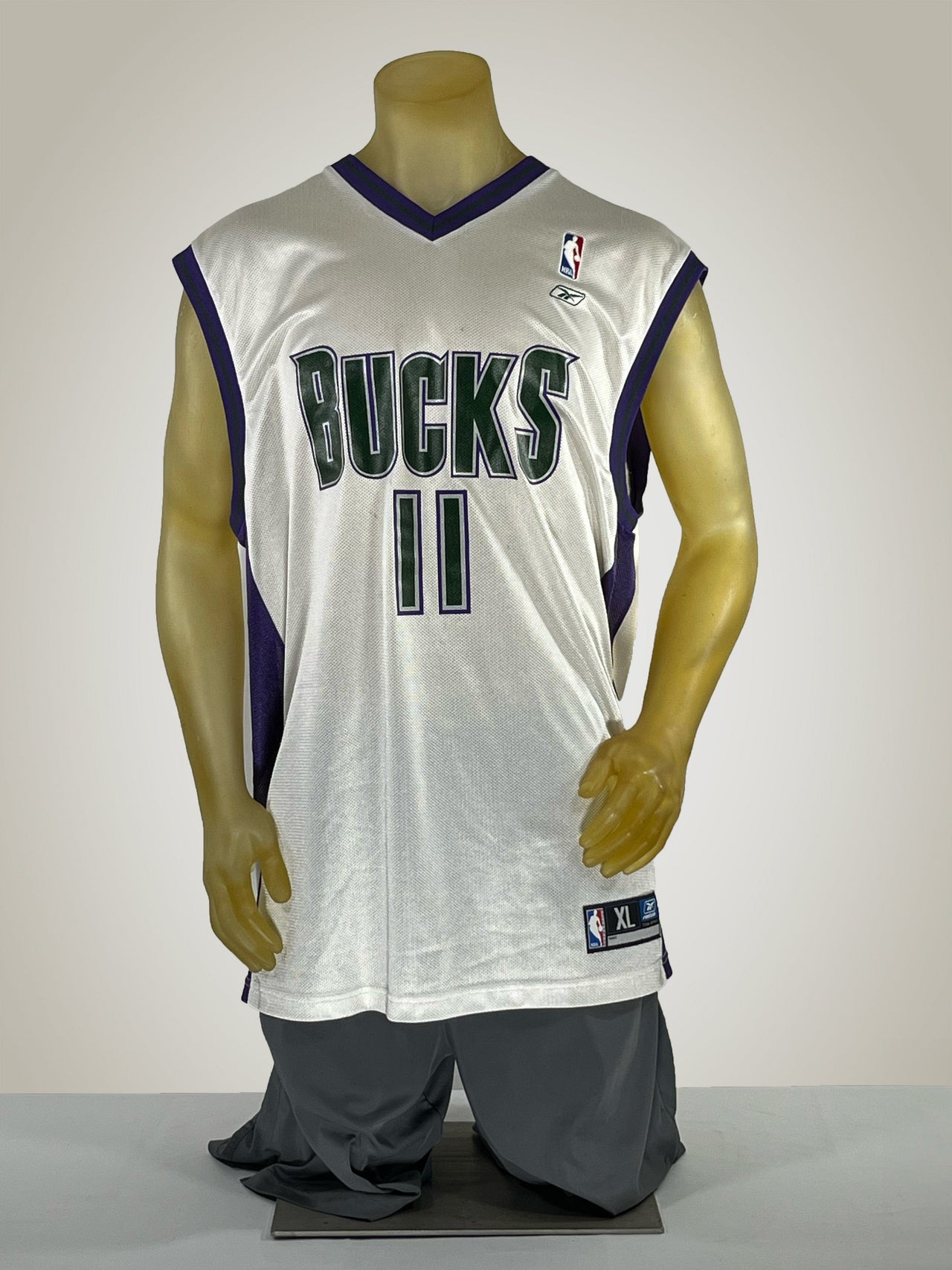 Gameday Grails Jersey X-Large Vintage Milwaukee Bucks TJ Ford Jersey