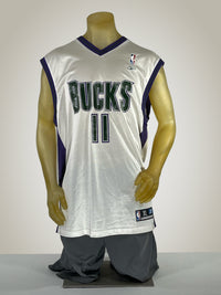 Thumbnail for Gameday Grails Jersey X-Large Vintage Milwaukee Bucks TJ Ford Jersey