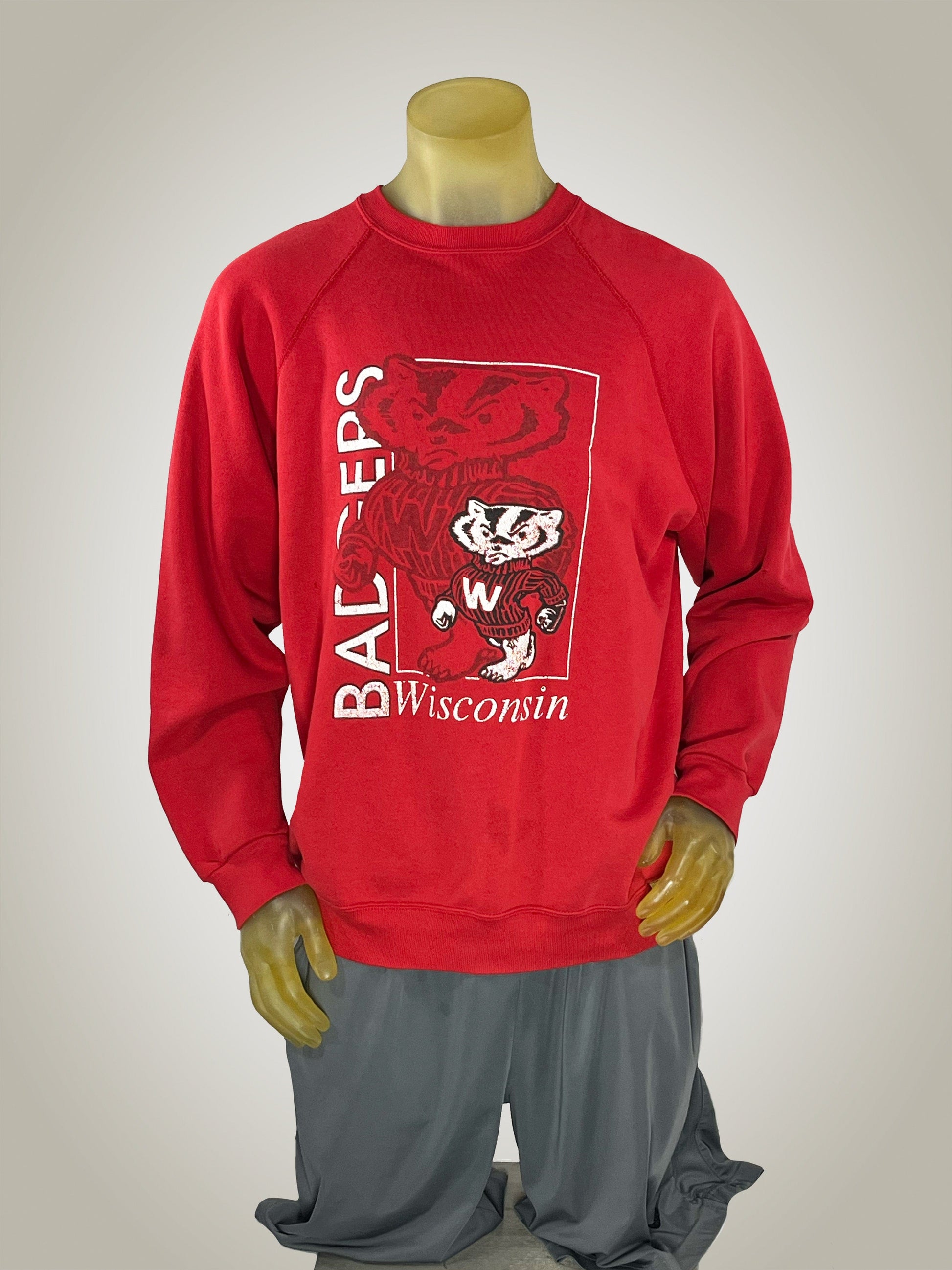Gameday Grails Sweatshirt Large Vintage Wisconsin Badgers Sweatshirt