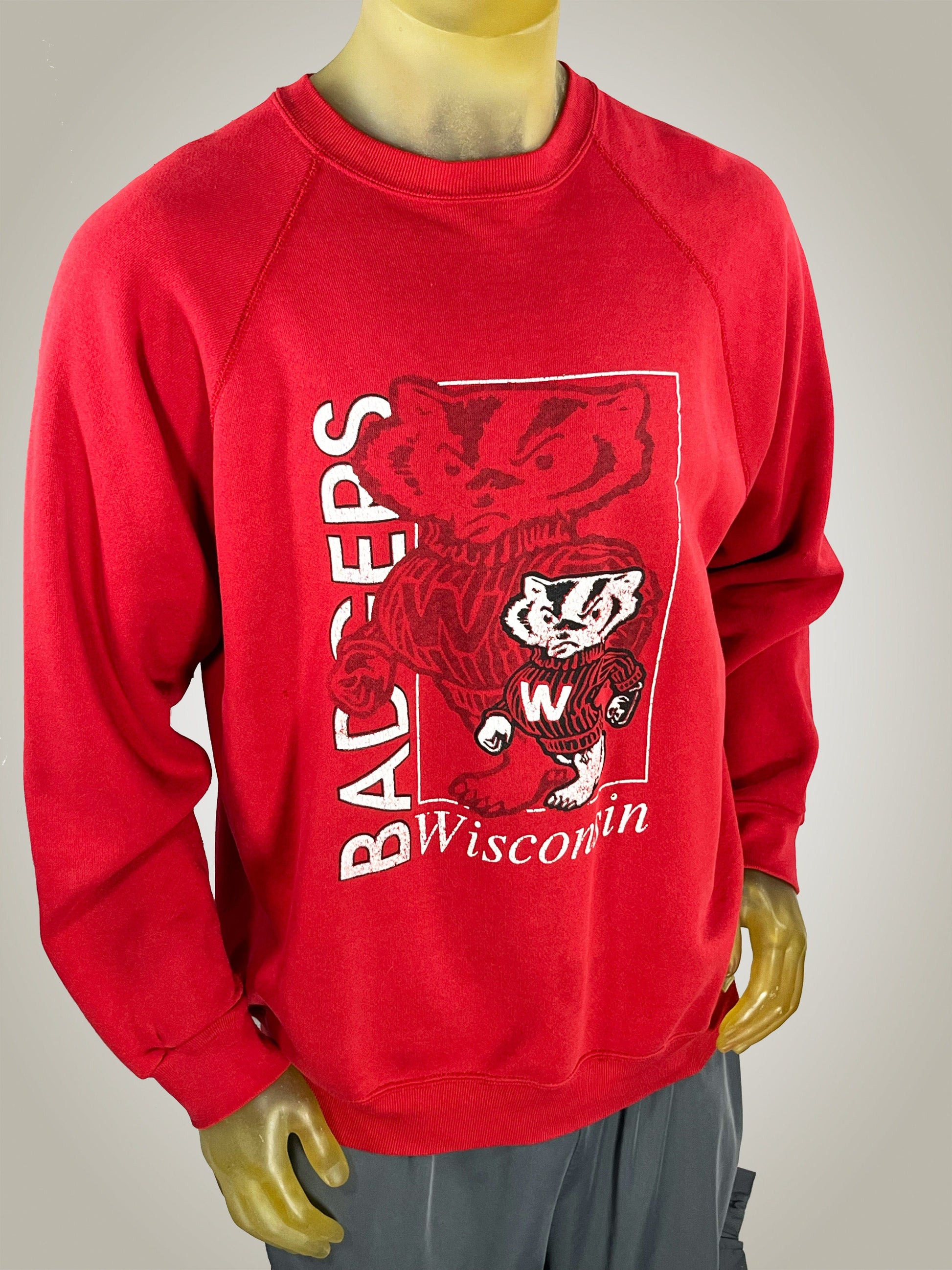 Gameday Grails Sweatshirt Large Vintage Wisconsin Badgers Sweatshirt