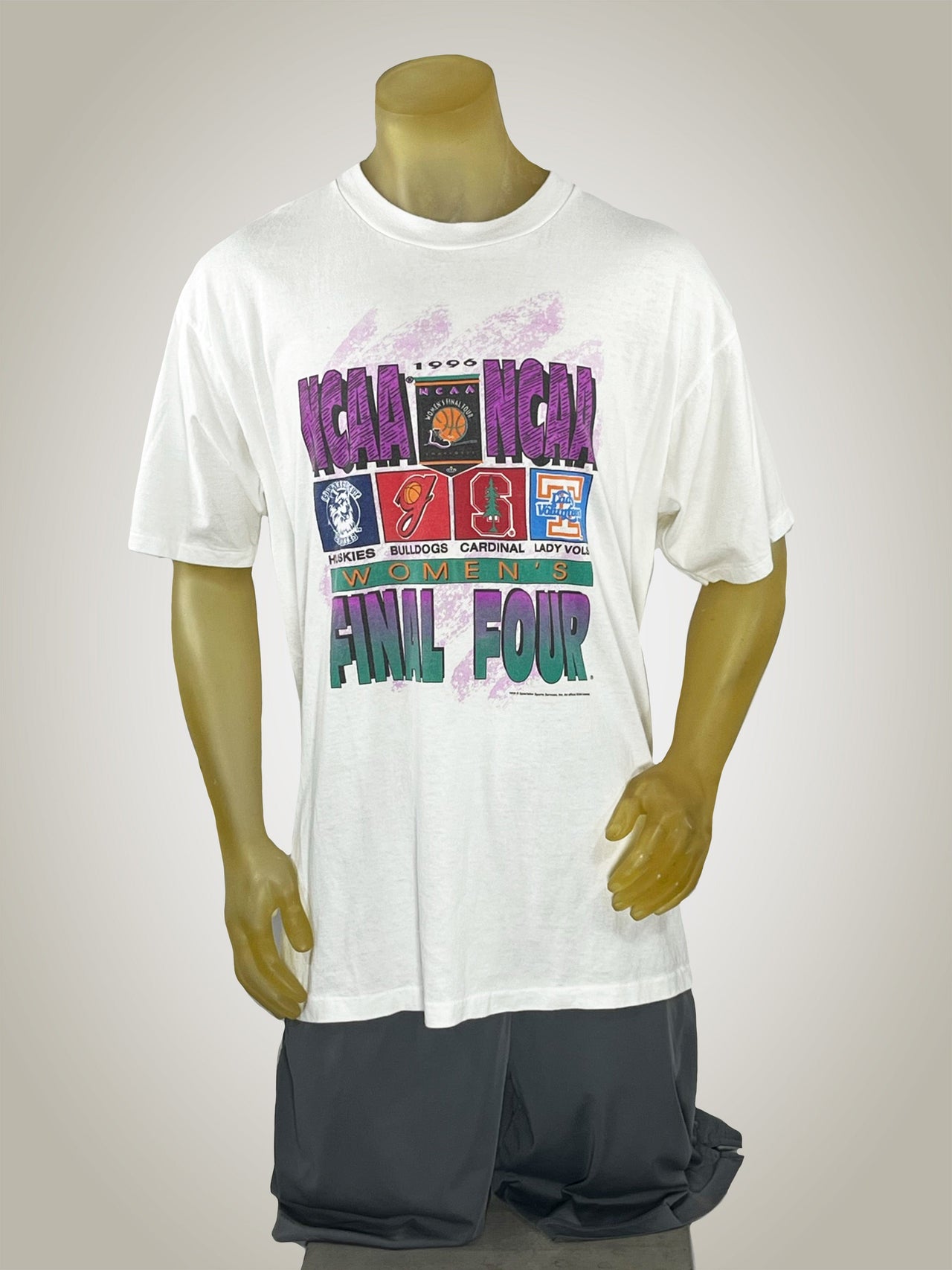 Gameday Grails T-Shirt X-Large Vintage 1996 Women's Final Four T-Shirt