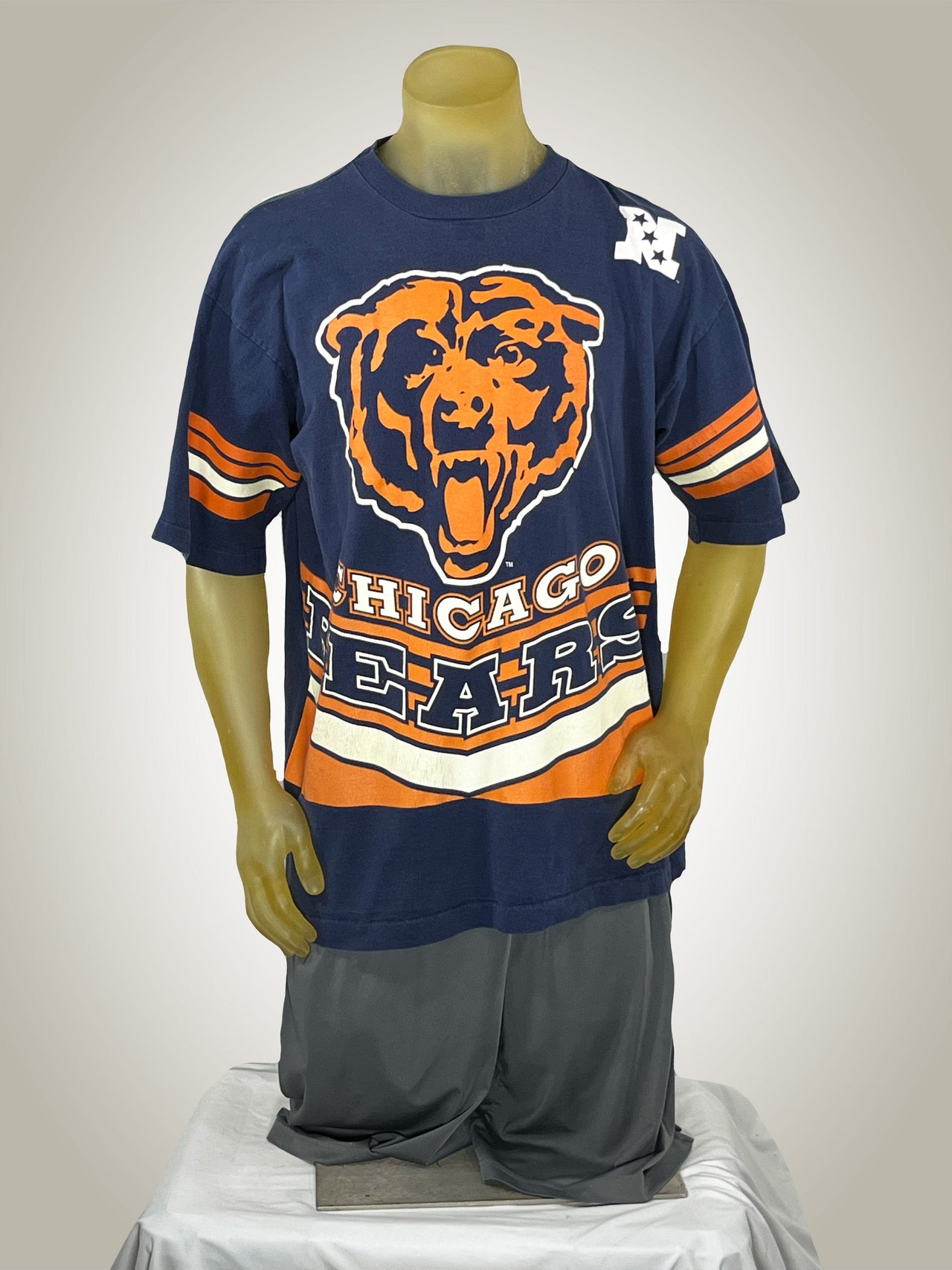 Gameday Grails T-Shirt X-Large Vintage Chicago Bears Salem All Over Print 1995