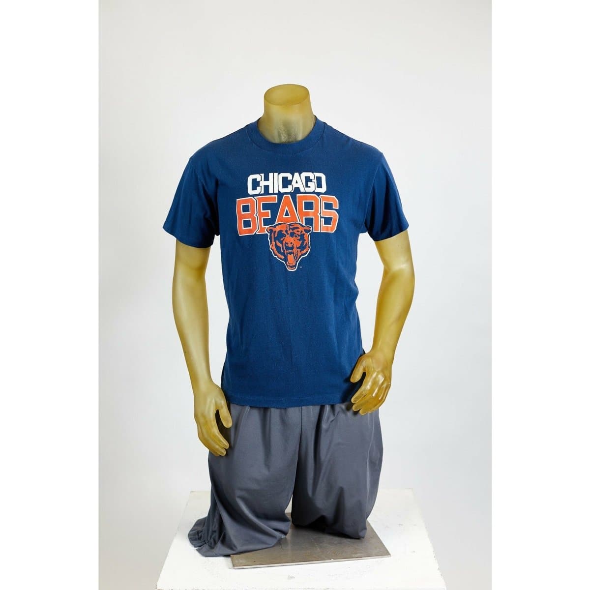 Gameday Grails T-Shirt Large Vintage Chicago Bears T-Shirt